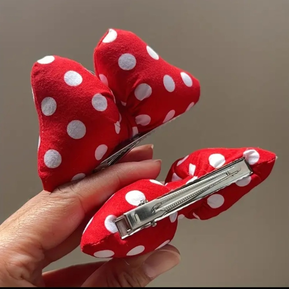 Minnie Mouse Red Polka Dot Hair Clips - Picture 5 of 6